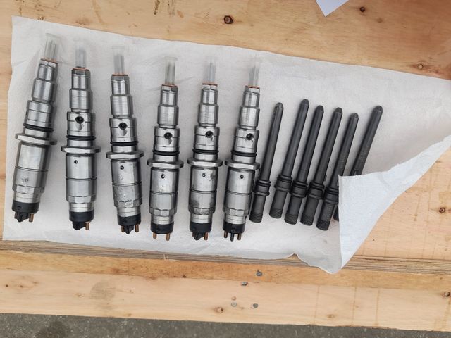 inyectores motor komatsu saa6d170e.1