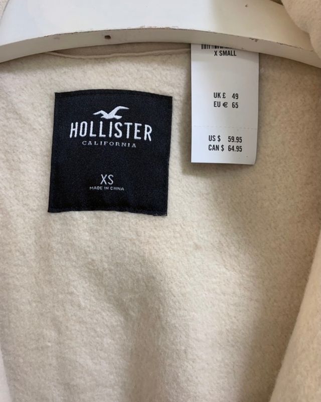 sudadera Hollister ,sin estrenar talla Xs