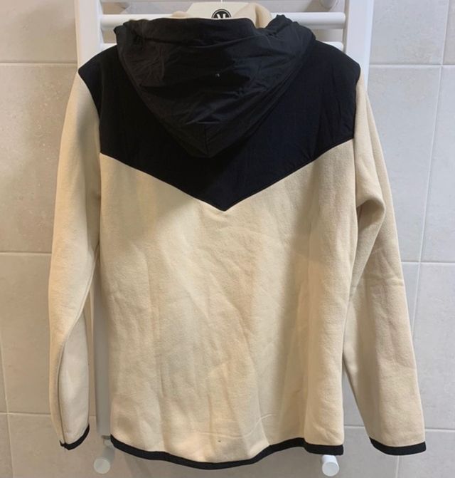 sudadera Hollister ,sin estrenar talla Xs