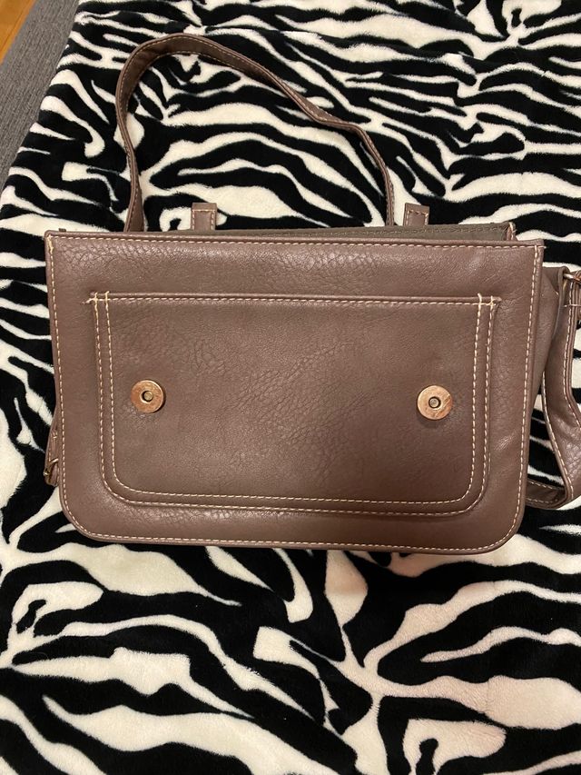 Bolso estilo maletín marrón