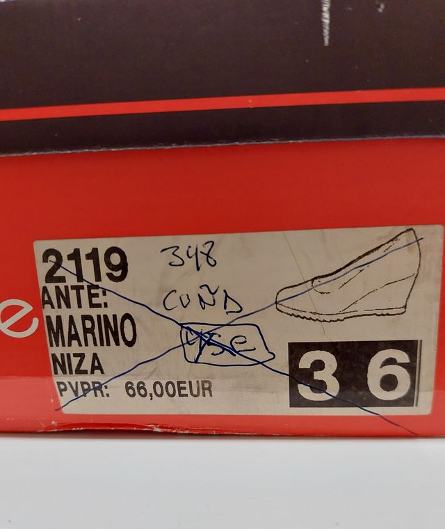 Zapato ante azul marino