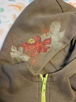 Sudadera con capucha Decathlon Tribord. unisex M de segunda mano por 5 EUR  en El Catllar en WALLAPOP