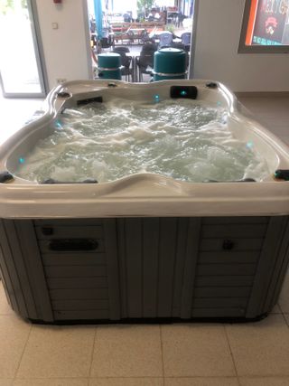 Jacuzzi Exterior De Segunda Mano En Madrid En Wallapop