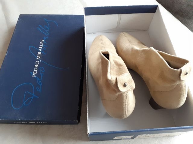 Botines de ante Pedro Miralles T38