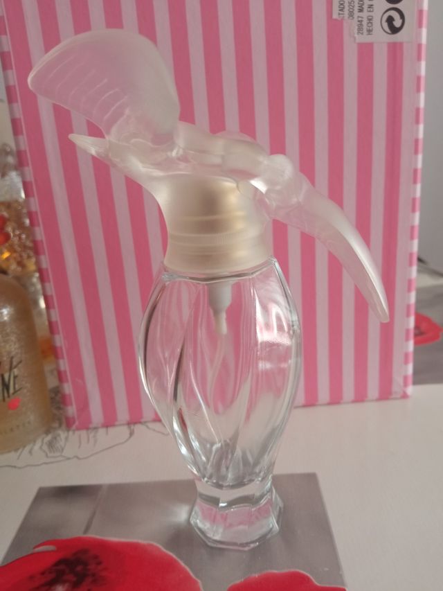 frasco de Nina Ricci vacio