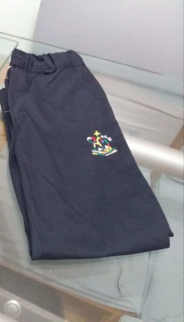 Pantalón niña Sagrado Corazon