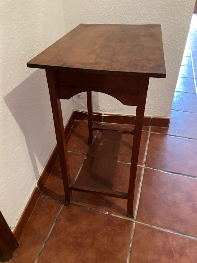 Mesa madera antigua