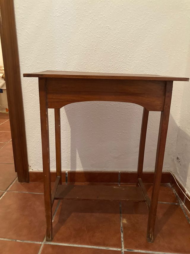 Mesa madera antigua
