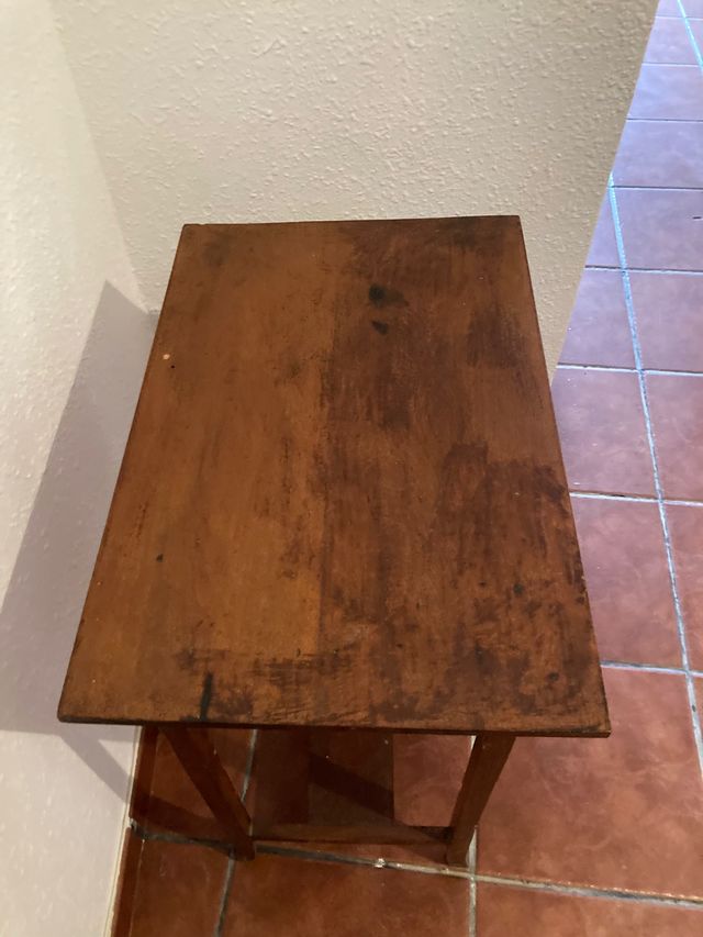 Mesa madera antigua