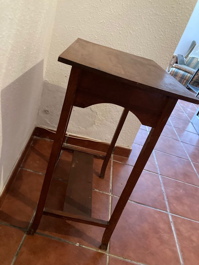 Mesa madera antigua