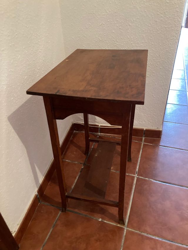 Mesa madera antigua