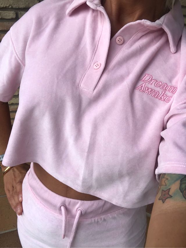 Conjunto falda y polo terciopelo rosa Bershka