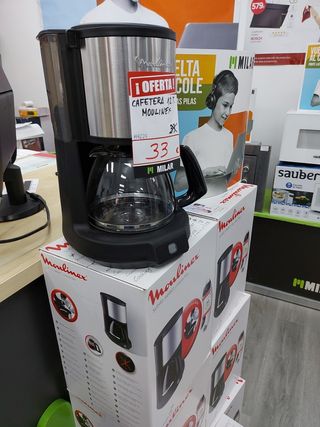 Cafetera MOULINEX 12 tazas de segunda mano por 29 EUR en Santurtzi en  WALLAPOP