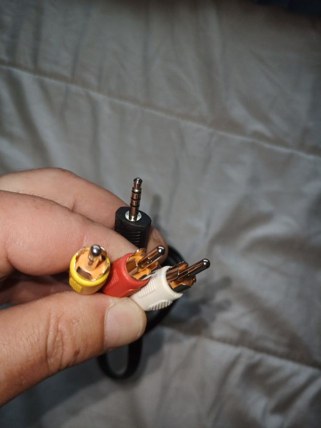 clavija video/audio, micro Jack a RCA