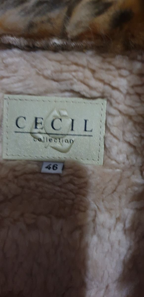 abrigo vintáge en muy buen estado