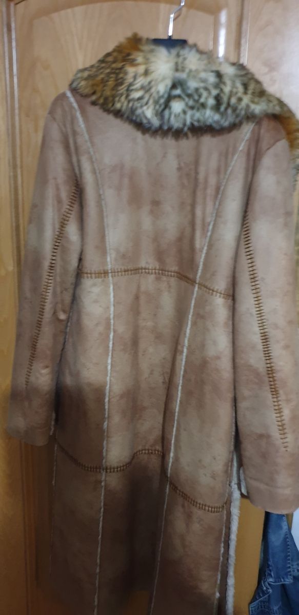 abrigo vintáge en muy buen estado