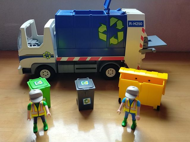 camión de reciclaje. play mobil