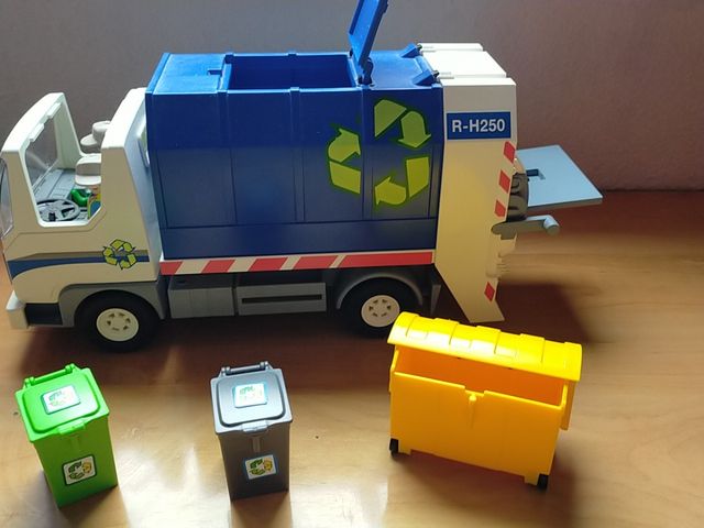 camión de reciclaje. play mobil