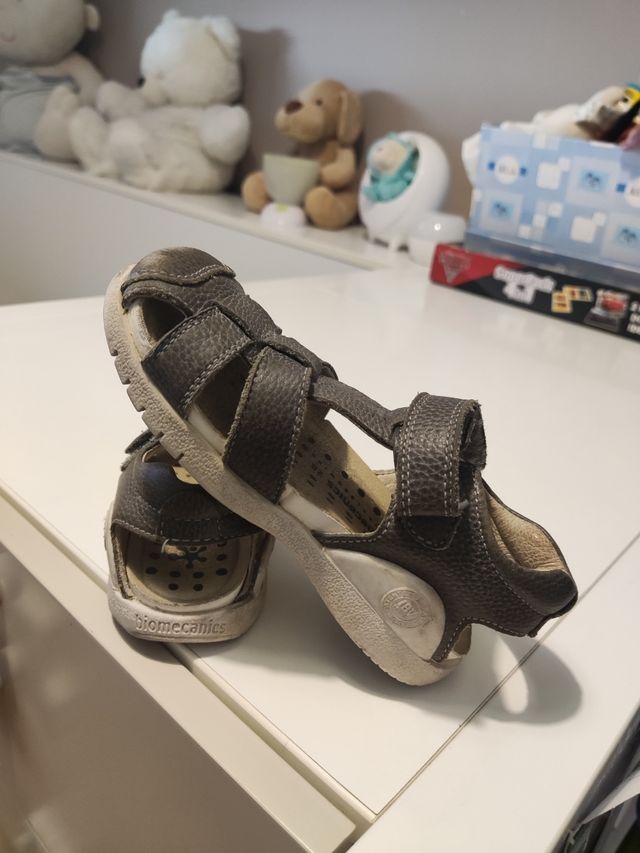 Sandalia piel niño.Marca Pablosky.Talla 26