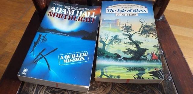 4 libros de misterio en inglés ...buen estado