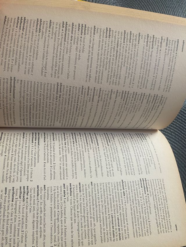 Diccionari de la Llengua Catalana (1 A / ASSERCIO)