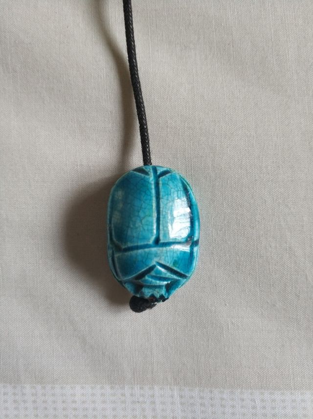 Escarabajo de la suerte. Colgante.