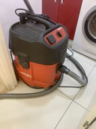 Aspirador HILTI industrial VC40 de segunda mano por 500 EUR en Madrid en  WALLAPOP