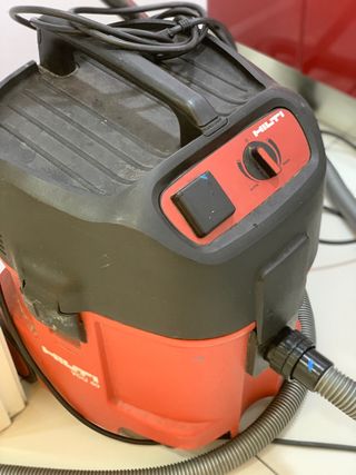 Aspirador HILTI industrial VC40 de segunda mano por 500 EUR en Madrid en  WALLAPOP