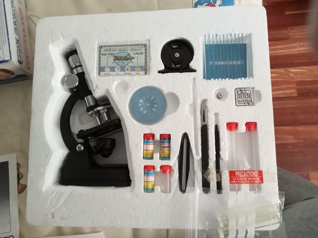 Microscópio 90s com zoom 100x