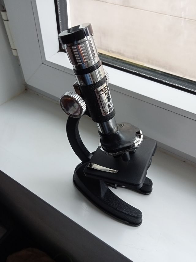 Microscópio 90s com zoom 100x