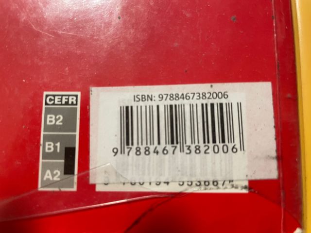 Libro inglés 2 eso. Solutions pre-intermediate