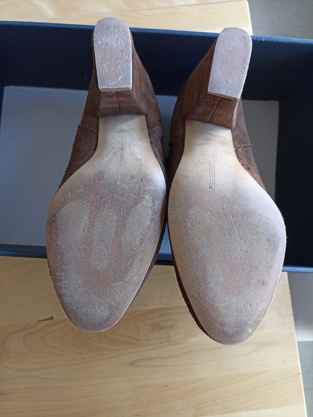 Botín 100 % piel por fuera y por dentro.