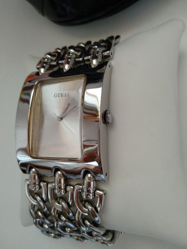 Reloj Guess eslabones