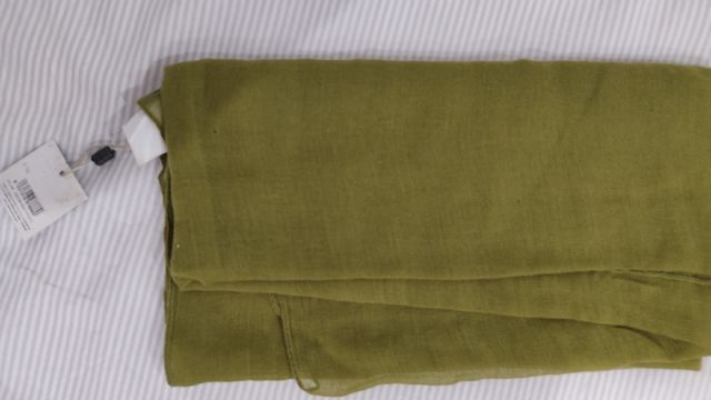 Conjunto de 2 pashminas nuevas y collar bisuteria