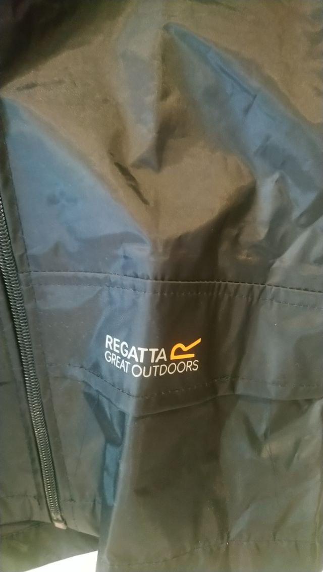 chubasquero talla 3/4 años