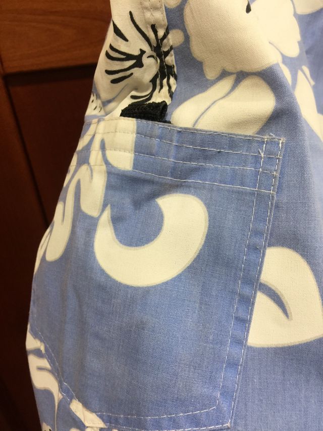 Minifalda de flores azul y blanca