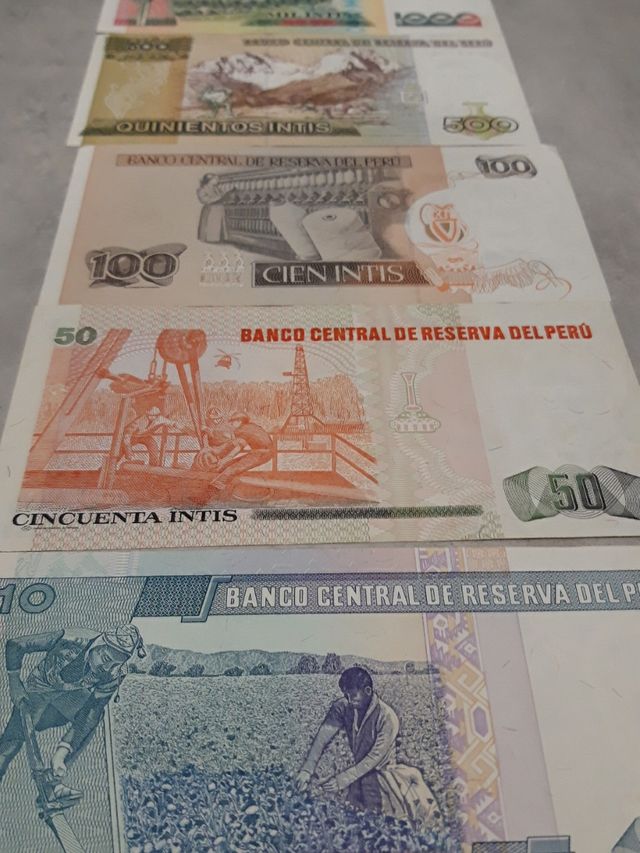 Billetes Intis Peru