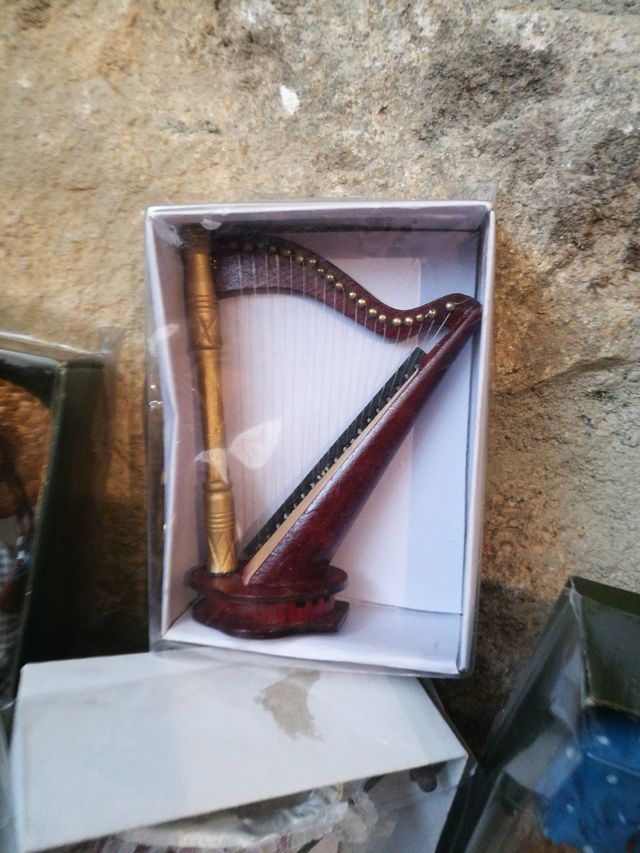 COLECCIÓN MUÑECAS PORCELANA Y MUEBLECITOS