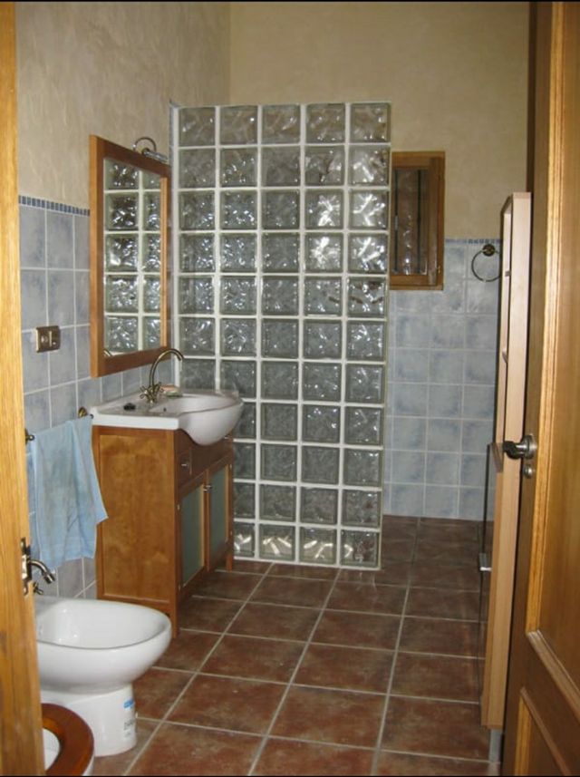 Chalet con parcela de 5000 metros cuadrados.