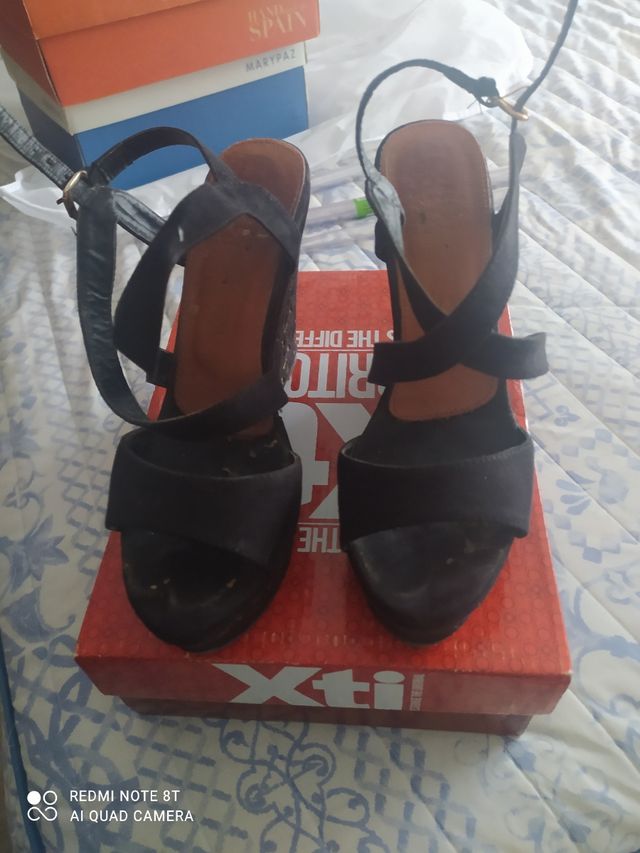 sandalias mujer adorno cuña marca Xti