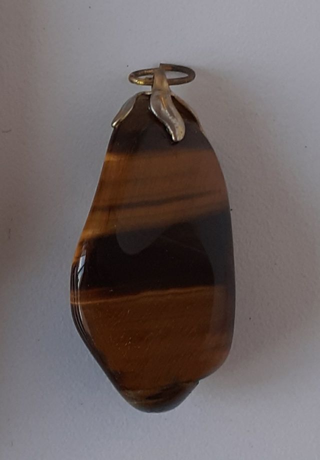 Colgante de piedra natural.