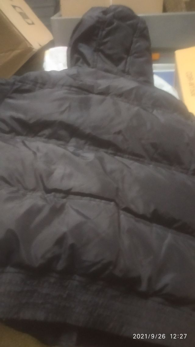 Abrigo marca BENETTON talla 7-8