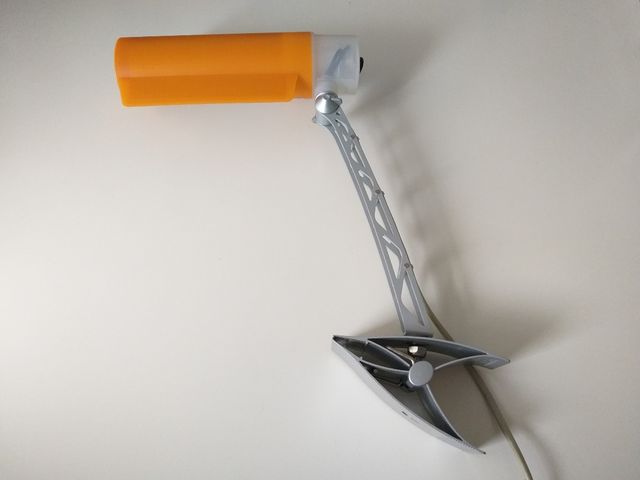 Flexo pinza FARO para E27