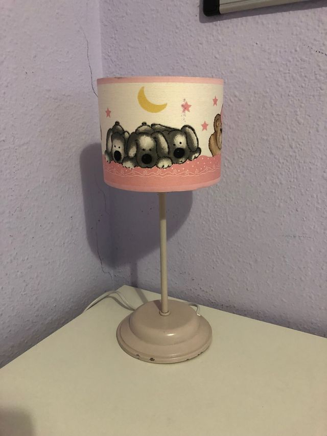 Lámpara mesilla niña
