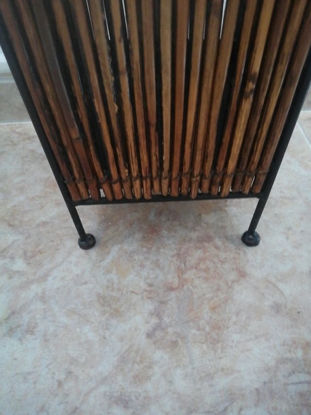 Antigüo Paragüero en Hierro forjado 