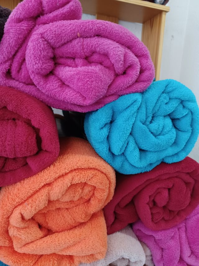 manta coralina lisa 125x150