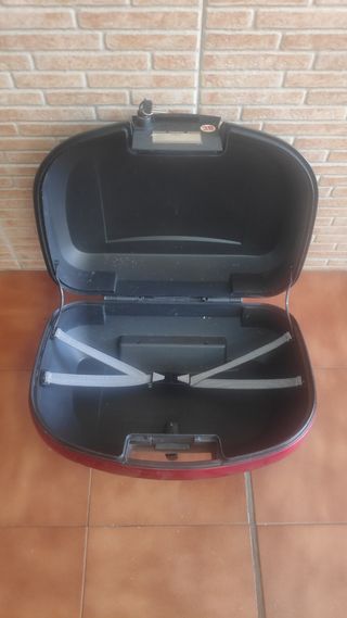 Maleta para moto de segunda mano en Badajoz en WALLAPOP