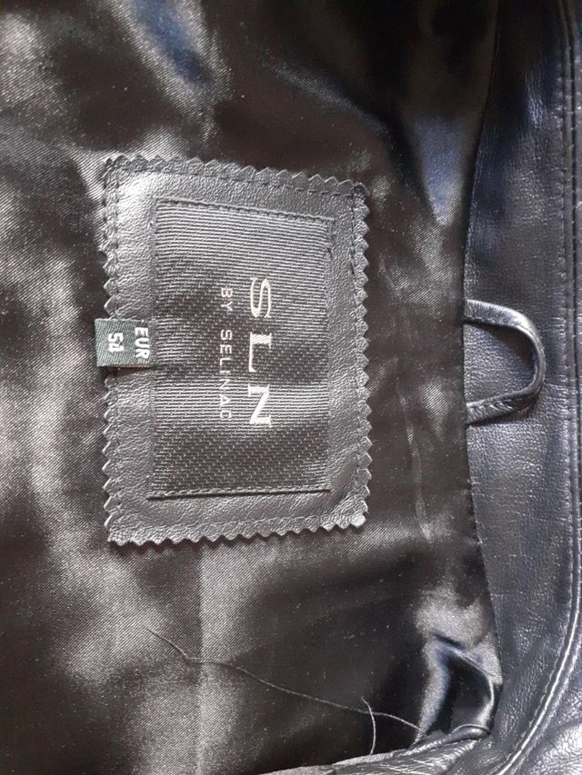 Chaqueta de cuero negra talla 54