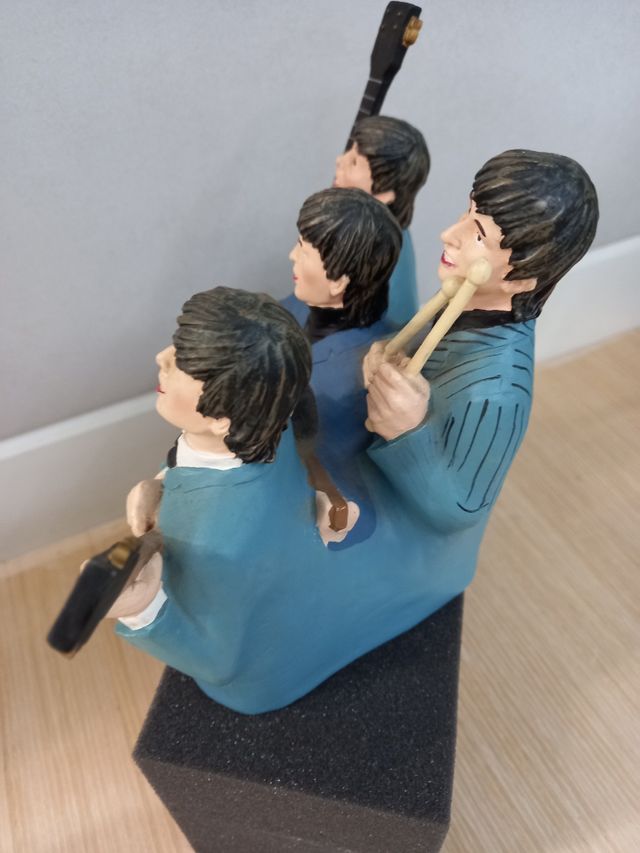THE BEATLES FIGURAS UNICAS MODELO 1964