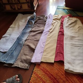 Lote de 6 pantalones de segunda mano por 4 EUR en Guadalajara en WALLAPOP